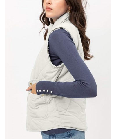 Women’s Quilted Vest – Reversible Lightweight Sleeveless Full Zip Up Faux Fur Lining Gilet Jacket with Pockets Ivory $22.17 V...